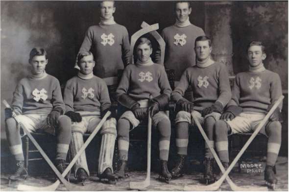 1910-11 Simcoe High Hockey Team
