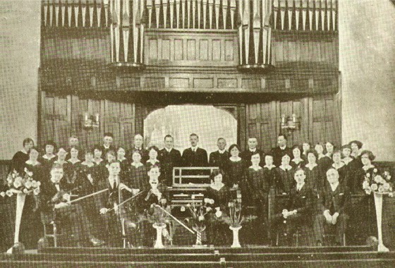 Simcoe Baptist Choir. Large image, please wait...